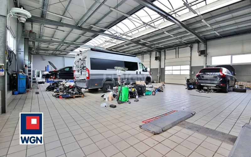 Obiekt handlowy na  sprzedaż Gorzów Wielkopolski - Salon / serwis / inwestycja | 1696 m2 | Lubuskie